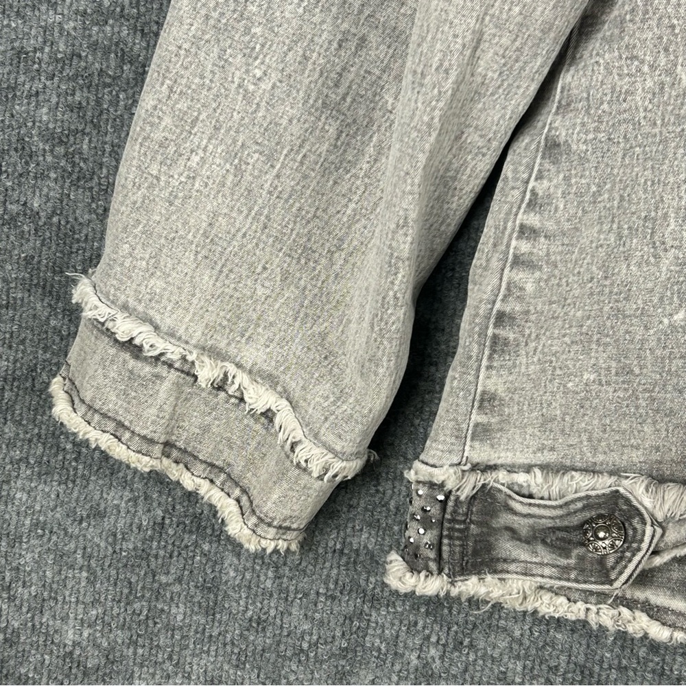 DG2 Diane Gilman 3X Grey Embellished Denim Jacket — Frayed & Studded - Picture 8 of 15